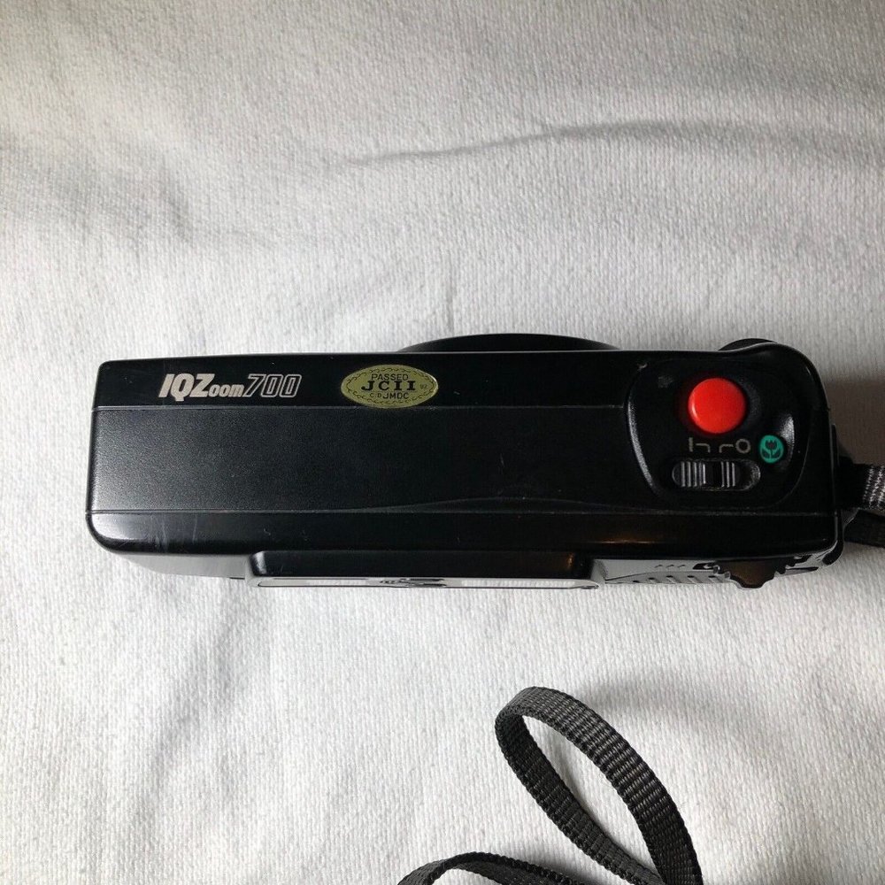 Pentax IQ Zoom 700 35mm film camera ***PARTS ONLY *** - Picture 5 of 12